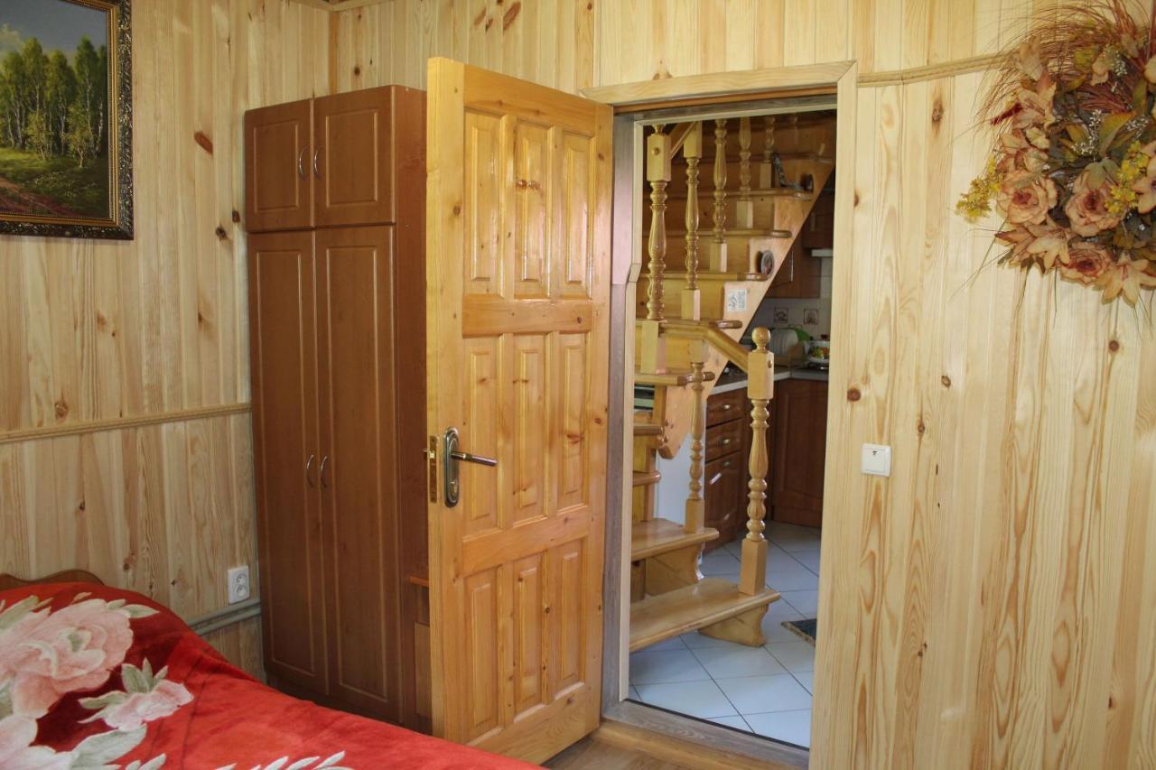 Котедж "Карпатський Краєвид" Yaremche Dış mekan fotoğraf
