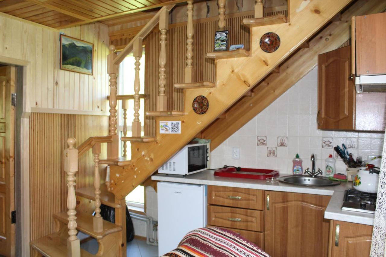 Котедж "Карпатський Краєвид" Yaremche Dış mekan fotoğraf