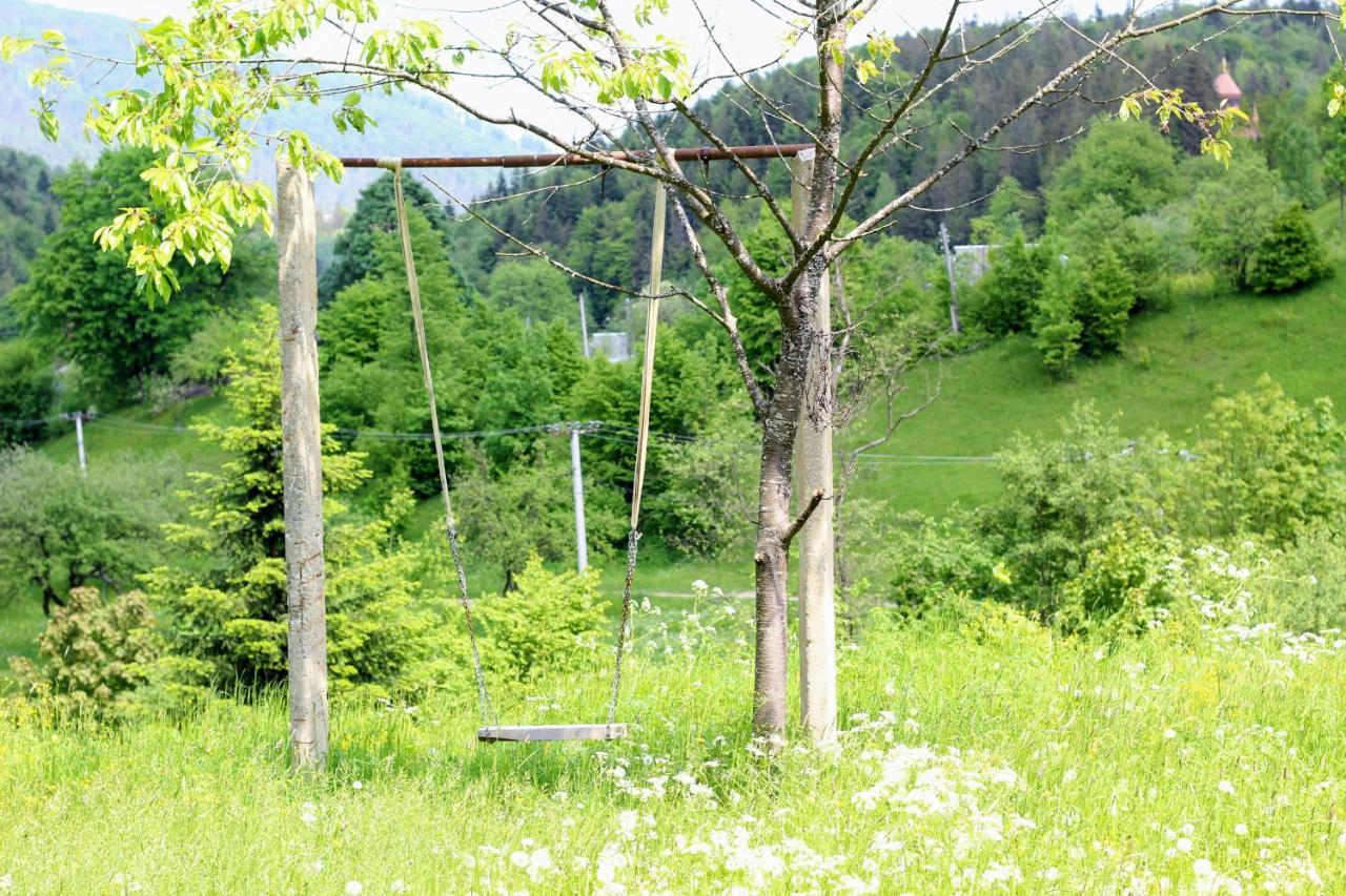 Котедж "Карпатський Краєвид" Yaremche Dış mekan fotoğraf